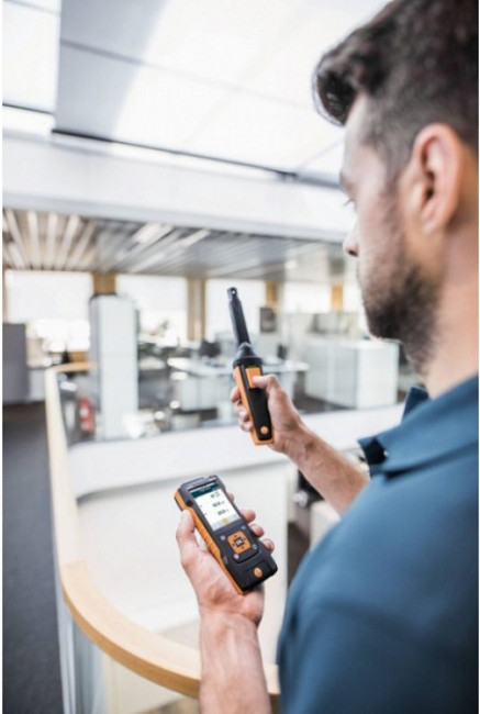 Комплект Testo 440 с Bluetooth-зондом влажности и температуры и кейсом Комплект Testo 440 с Bluetooth-зондом влажности и температуры и кейсом