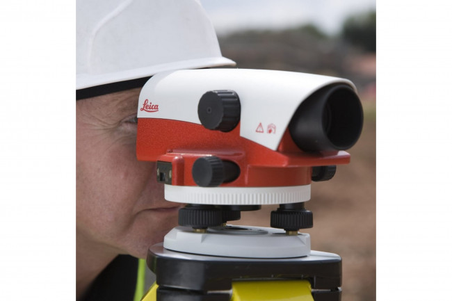 Оптический нивелир Leica NA 720 с поверкой Оптический нивелир Leica NA 720 с поверкой