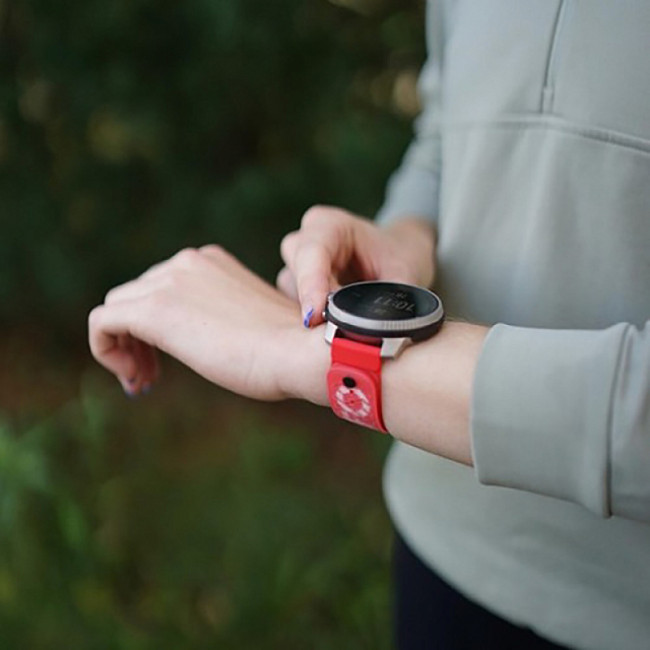 Силиконовый ремешок SUUNTO Athletic 5 22 мм Lava Red S+M, красный Силиконовый ремешок SUUNTO Athletic 5 22 мм Lava Red S+M, красный